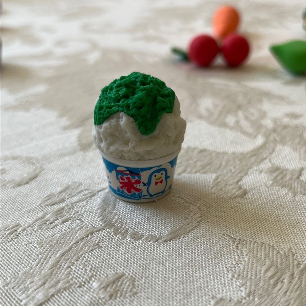 Japan Rubber Collectible Colorful Fruit and Vegetable Eraser Kids Toys Set - Picture 5 of 12
